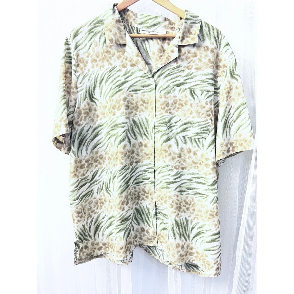 Alfred Dunner Woman 20W Green Zebra Tan Leopard Animal Print Button Down Blouse